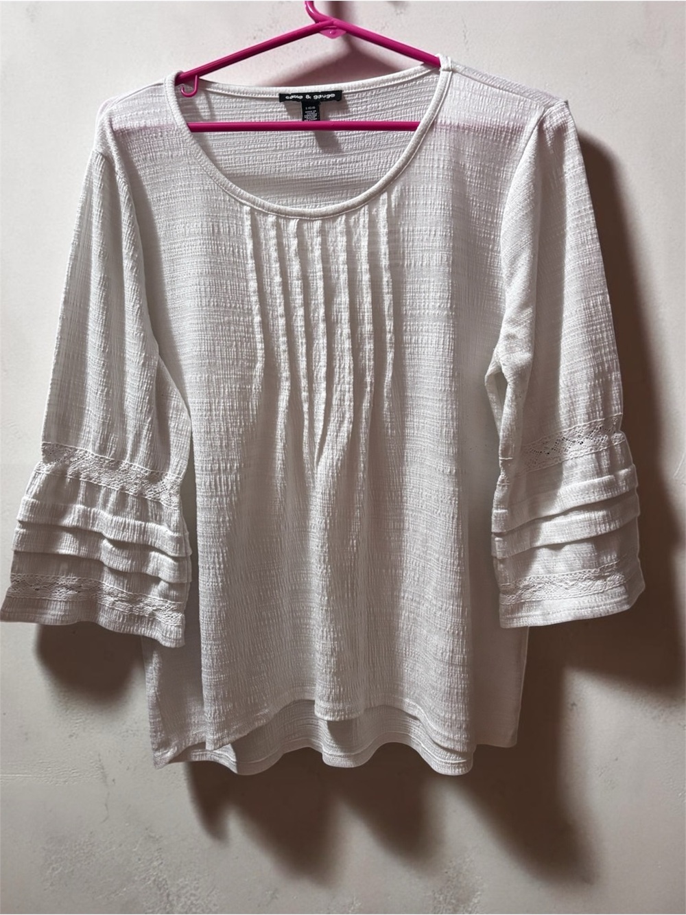 Cable & Gauge White Pintuck Three-Quarter Sleeve Top